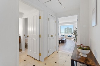 810 Pacific Ave in Atlantic City, NJ - Foto de edificio - Building Photo