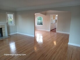 251 Chrisman Ave in Ventura, CA - Building Photo