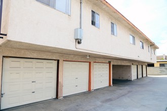 805-809 S Stoneman Ave in Alhambra, CA - Building Photo - Building Photo