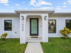 7434 SW 127th Ct in Miami, FL - Building Photo - Building Photo