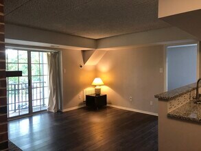 1107 Deer Run in Eagleville, PA - Building Photo - Building Photo
