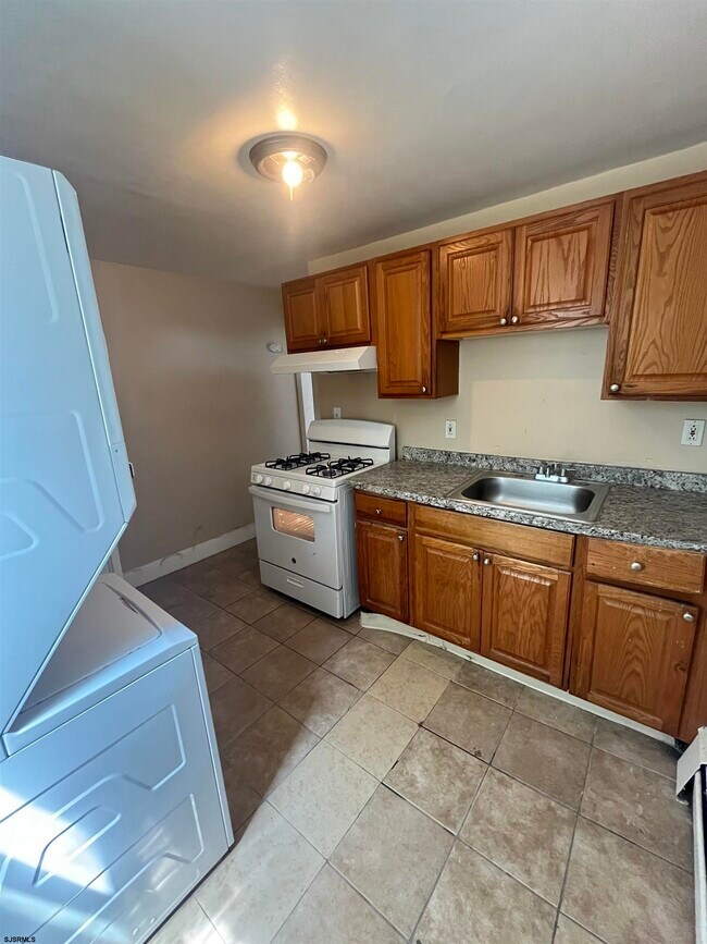 1605 Magellan Ave in Atlantic City, NJ - Building Photo - Building Photo