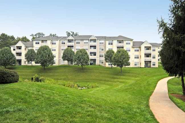 Ridgewood in Silver Spring, MD - Foto de edificio - Building Photo