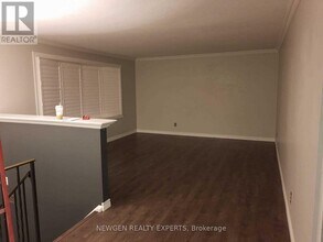 264 Laurentian Dr in Kitchener, ON - Building Photo - Building Photo