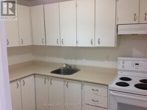 1785-1785 Riverside Dr. in Ottawa, ON - Building Photo - Building Photo