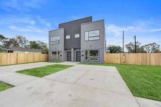 3507 Wilmington St-Unit -A in Houston, TX - Building Photo - Building Photo