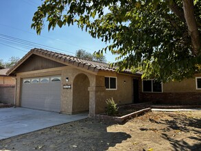 44717 12th in Lancaster, CA - Building Photo - Building Photo