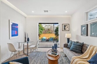 136 Parnassus Ave in San Francisco, CA - Building Photo - Building Photo