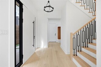 4220 Munger Ave in Dallas, TX - Building Photo - Building Photo