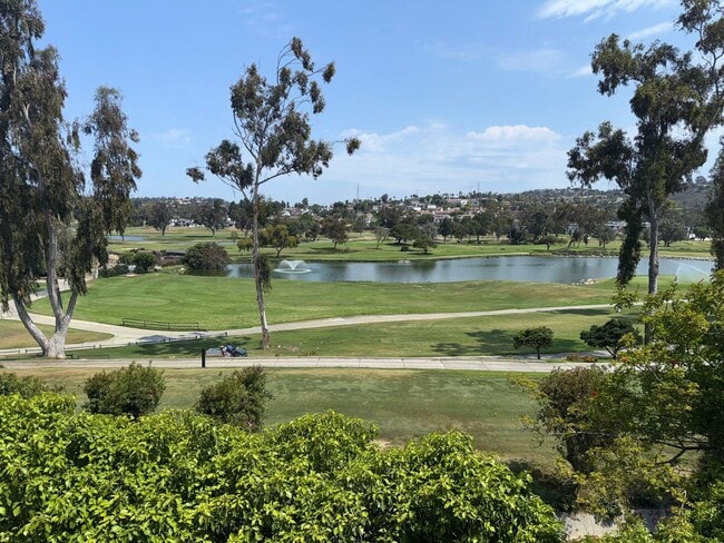 2348 La Costa Ave