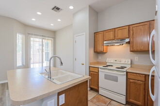 122 E Camino Rancho Cielo in Sahuarita, AZ - Building Photo - Building Photo