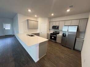 254 Texoma St in Kyle, TX - Building Photo - Building Photo