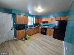 1805 S 5th St in Philadelphia, PA - Building Photo - Building Photo