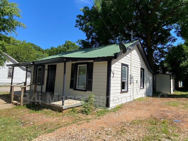 108 De Groat St in Lagrange, GA - Building Photo - Building Photo