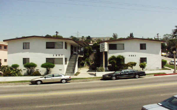 Rowena Apartments in Los Angeles, CA - Foto de edificio - Building Photo