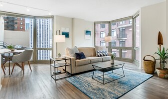 1122 N Clark St in Chicago, IL - Building Photo