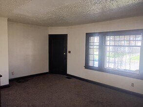 17926 E Park Dr in Cleveland, OH - Building Photo - Building Photo