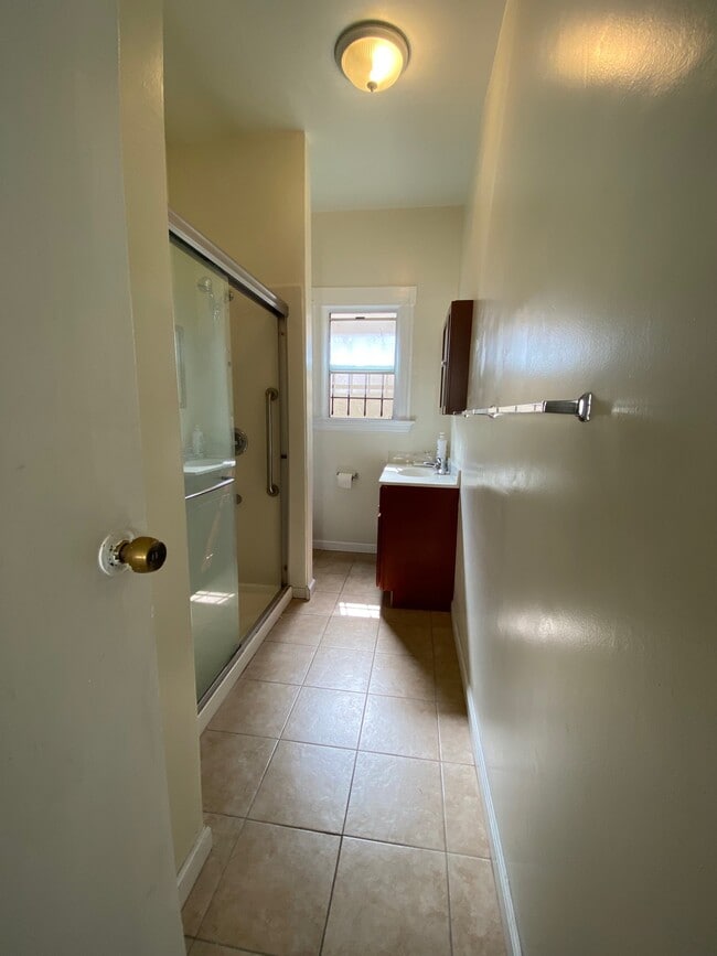 1630 8th Ave in Oakland, CA - Building Photo - Building Photo