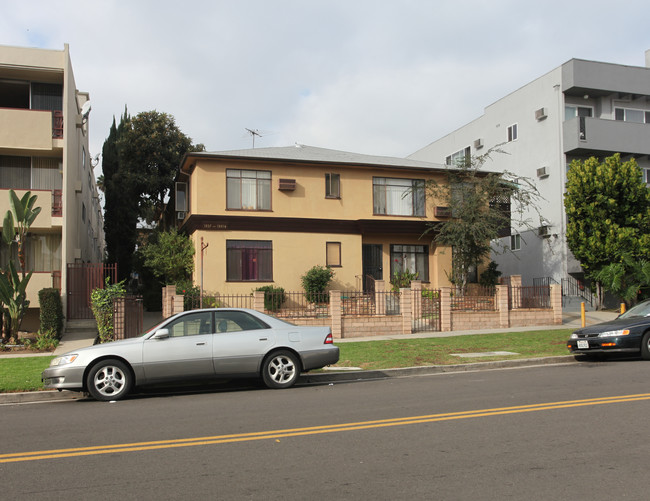 1837 Winona Blvd in Los Angeles, CA - Building Photo - Building Photo