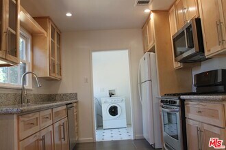 5742 Corbin Ave in Los Angeles, CA - Building Photo - Building Photo