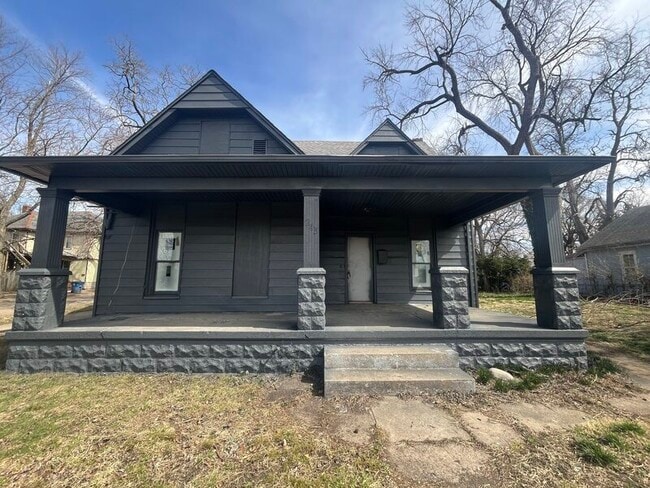 property at 1245 N 9th St