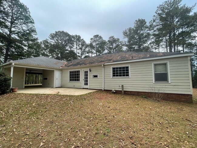 203 Blackberry Ct in Lagrange, GA - Building Photo - Building Photo