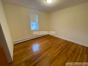 144 North Beacon St, Unit 2 in Boston, MA - Building Photo - Building Photo