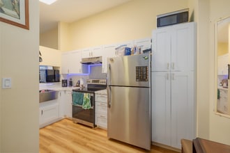 33 Waiaka Ln in Wailuku, HI - Building Photo - Building Photo