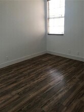 1489 Barcelona Way in Weston, FL - Building Photo - Building Photo