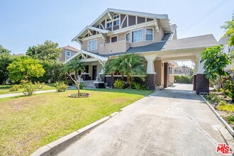 1188 S Bronson Ave in Los Angeles, CA - Building Photo - Building Photo