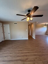 353 Jullien Dr in Santa Maria, CA - Building Photo - Building Photo