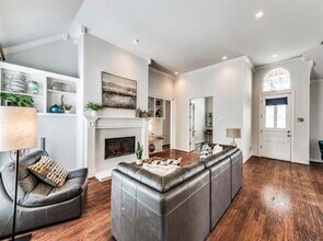 4007 Kirkmeadow Ln in Dallas, TX - Building Photo - Building Photo