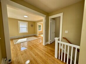 31 Sears Ave in Melrose, MA - Building Photo - Building Photo