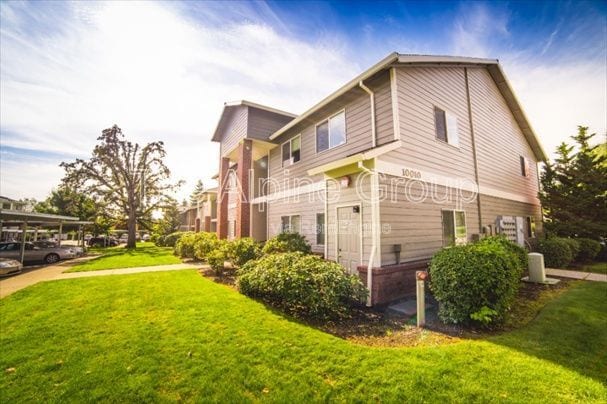 property at 10020 SW 125th Ave