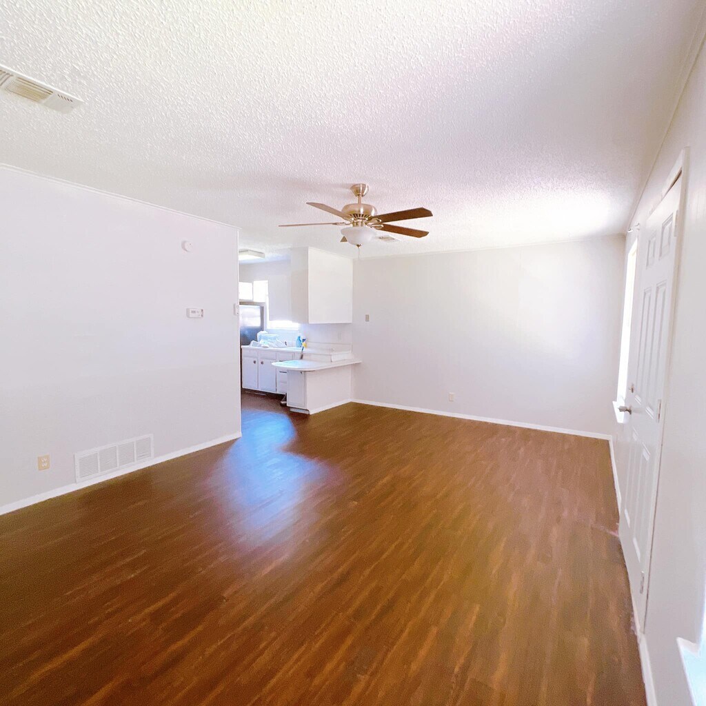 1520 Shiloh St Rentals in Paris, TX