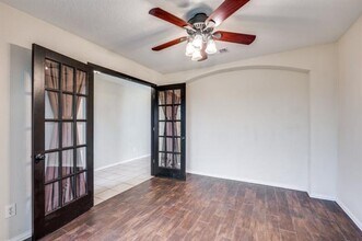 1108 Grand Central Pkwy in Saginaw, TX - Building Photo - Building Photo