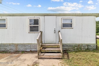 1134 Old Maplehurst Rd in Jacksonville, NC - Building Photo - Building Photo