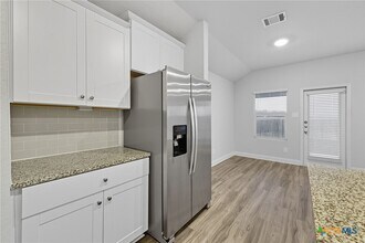 1308 Parkwood in Seguin, TX - Building Photo - Building Photo