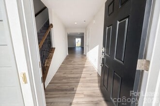 193 Brentwood Dr in Statesville, NC - Building Photo - Building Photo