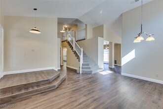 324 Redondo St in Henderson, NV - Building Photo - Building Photo