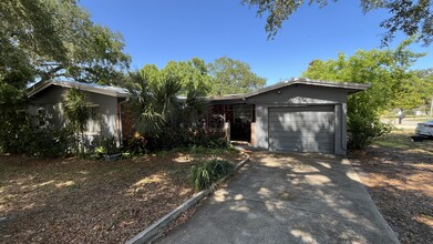 346 Clifton Ave in Holly Hill, FL - Building Photo - Building Photo