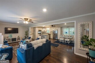1025 Hilburn Dr SE in Atlanta, GA - Building Photo - Building Photo