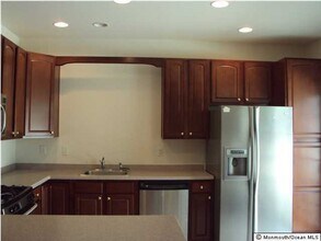 6 Fells Dr in Englishtown, NJ - Building Photo - Building Photo