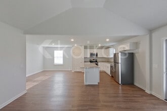 137 Western Red Cedar Dr in Springfield, GA - Building Photo - Building Photo