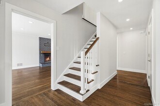 7 Rural Dr in Scarsdale, NY - Building Photo - Building Photo