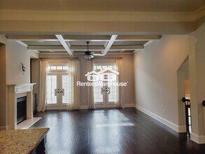 922 Canterbury Ln NE in Atlanta, GA - Building Photo - Building Photo