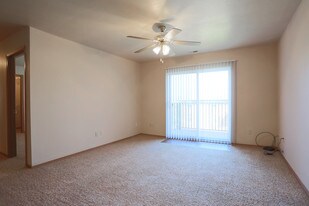 Maple Gardens in Springfield, MO - Building Photo