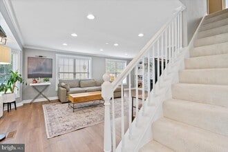 2819 Summerfield Rd in Falls Church, VA - Building Photo - Building Photo