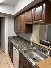 5780 Rock Island Rd in Tamarac, FL - Building Photo - Building Photo