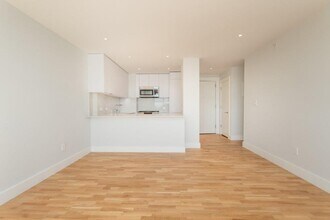 1424 Columbia Rd, Unit 15F in Boston, MA - Building Photo - Building Photo